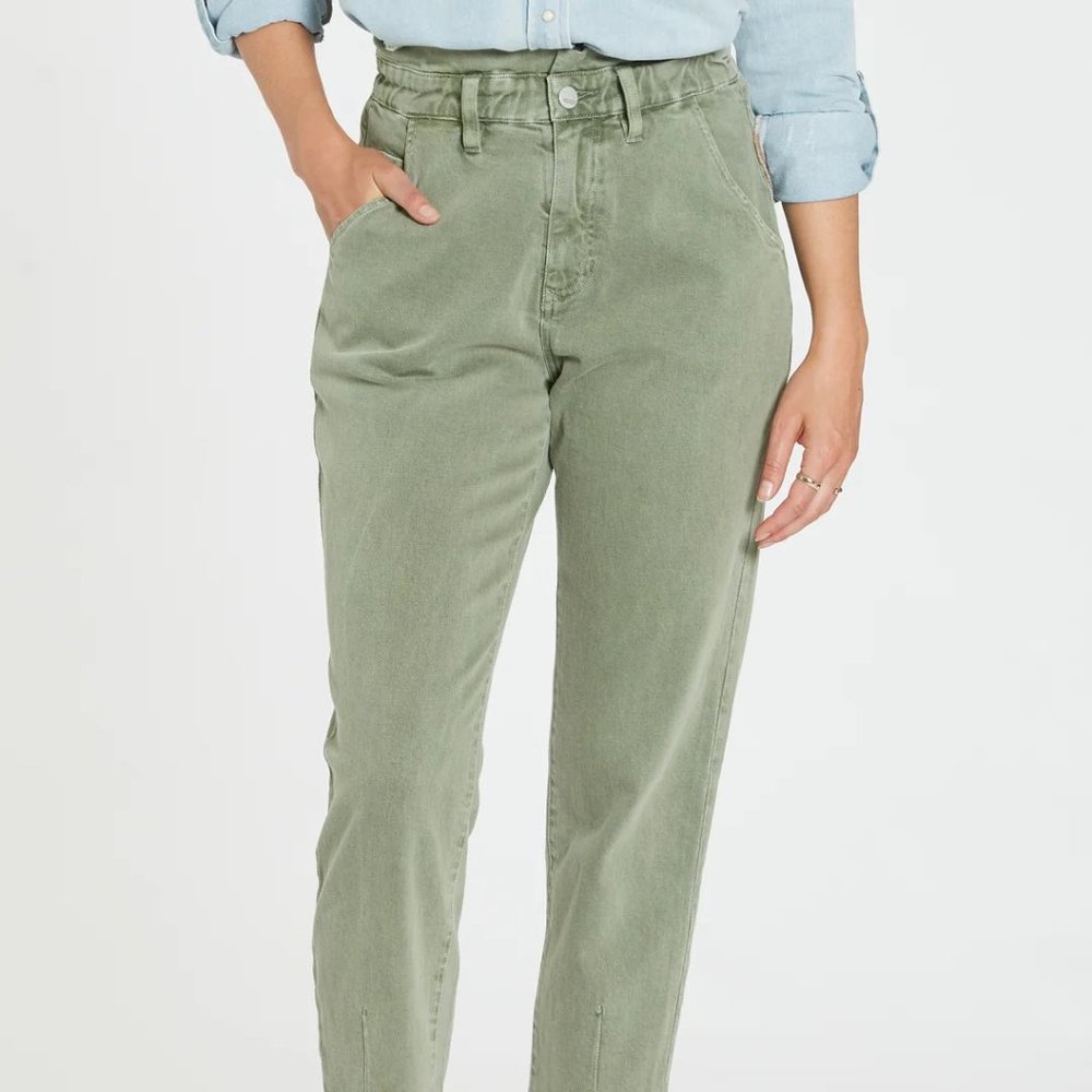 Dear John Capri jeans, Olive color, Size 29